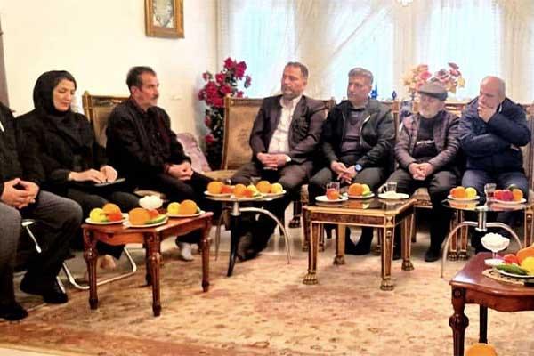 حضور مسئولان ورزش و نجات‌غریق مازندران در منزل مرحوم طالبی‌پور
